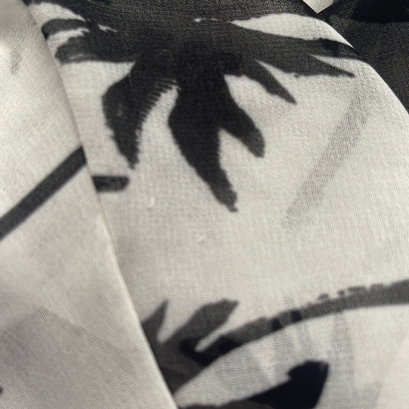 Bailey 44 Sheer Palm Tree Blouse l SIZE XS - Picture 7 of 7